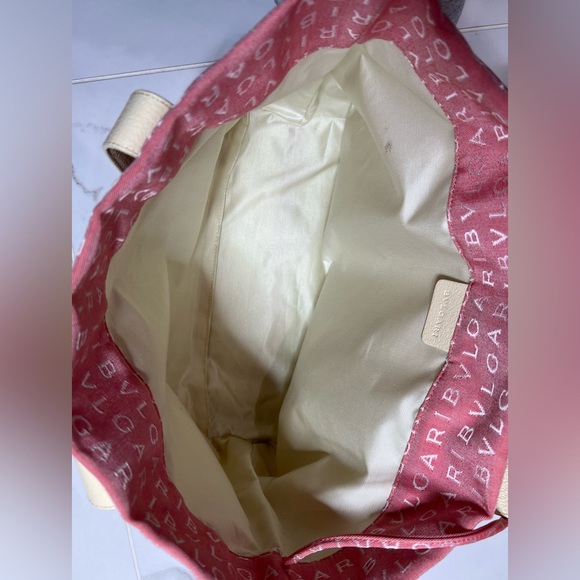 Bvlgari mania red logo tote - Picture 4 of 14